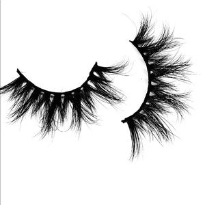 Luxury 3D Mink Lashes 100% Cruelty Free